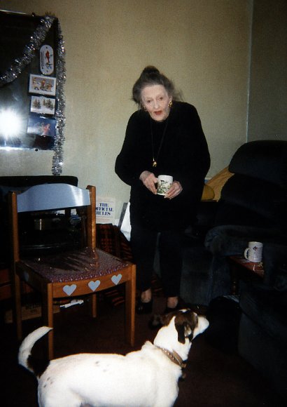 Helen_Dog-Xmas99