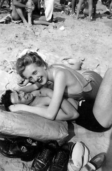 helen-beach-guy_001