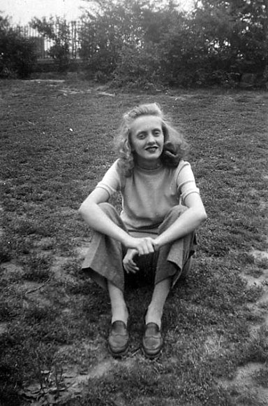 helen-pants-grass_001