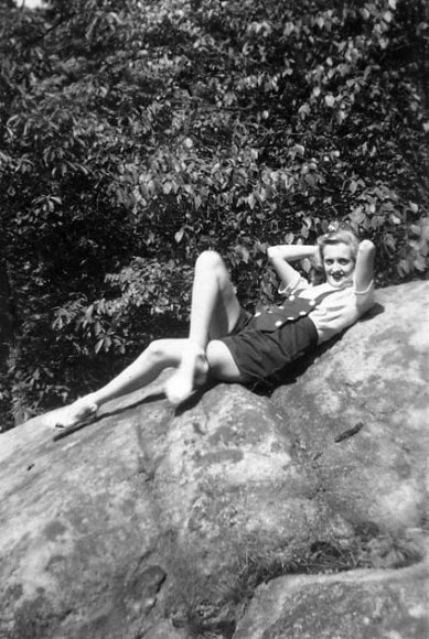 helen-rock_001